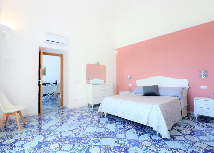Mary\'S Apartments - De Vivo Realty Massa Lubrense