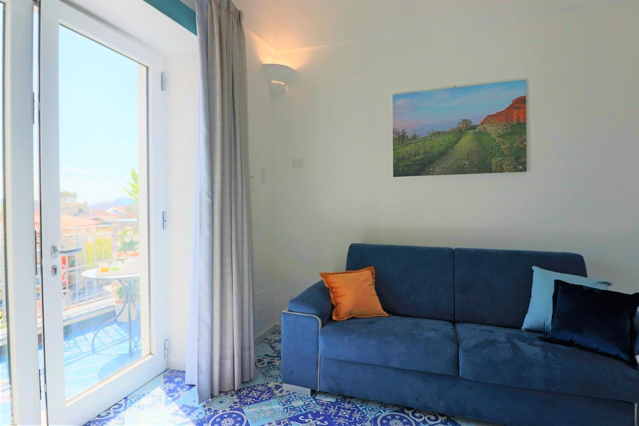 Mary's - De Vivo Realty Apartment *