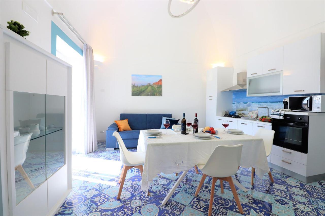 Apartment Mary's - De Vivo Realty *
